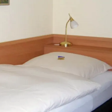 阿尔法酒店 酒店 2*